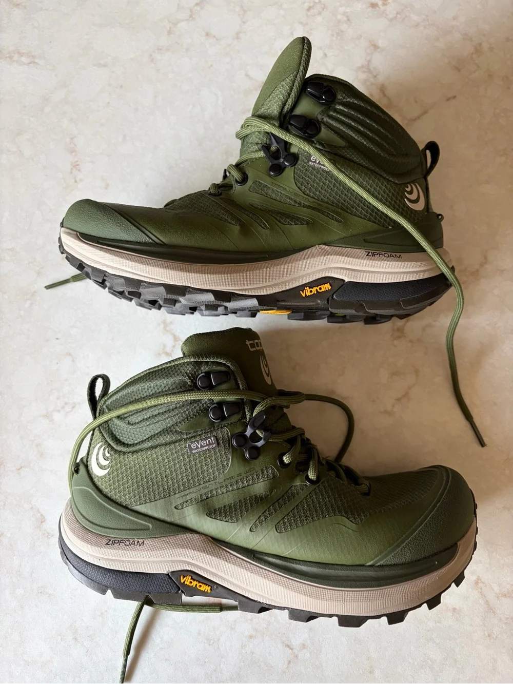 Women’s TOPO New Trailventure 2 WP Hiking Boot Green Tan Vibram Sole Size 6.0